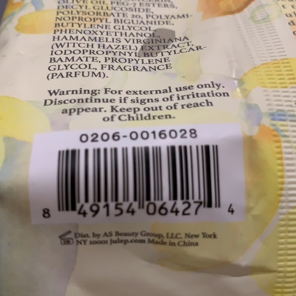 Julep BEAUTY Makeup Remover Wipes - Picture 3 of 3